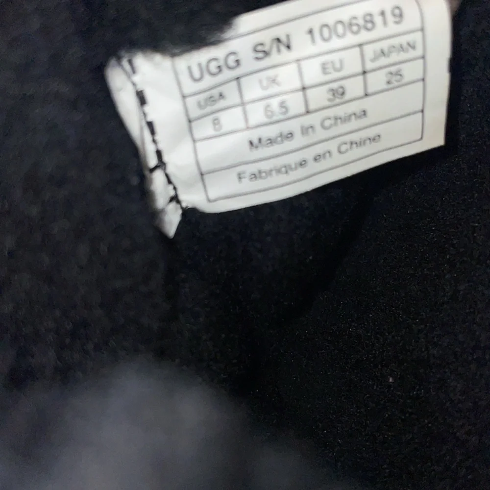 UGG Metallic Silver and Black Patterned Winter Boots - Picture 11 of 16